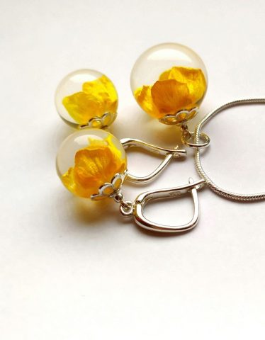 imusau.lt | parduodama Papuošalai su gėlėmis